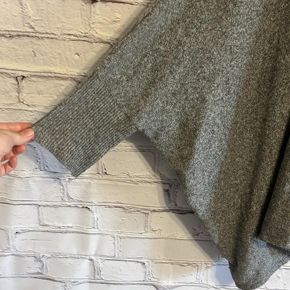 Lane BryantOpen Front Hooded Cardigan - Picture 6 of 9